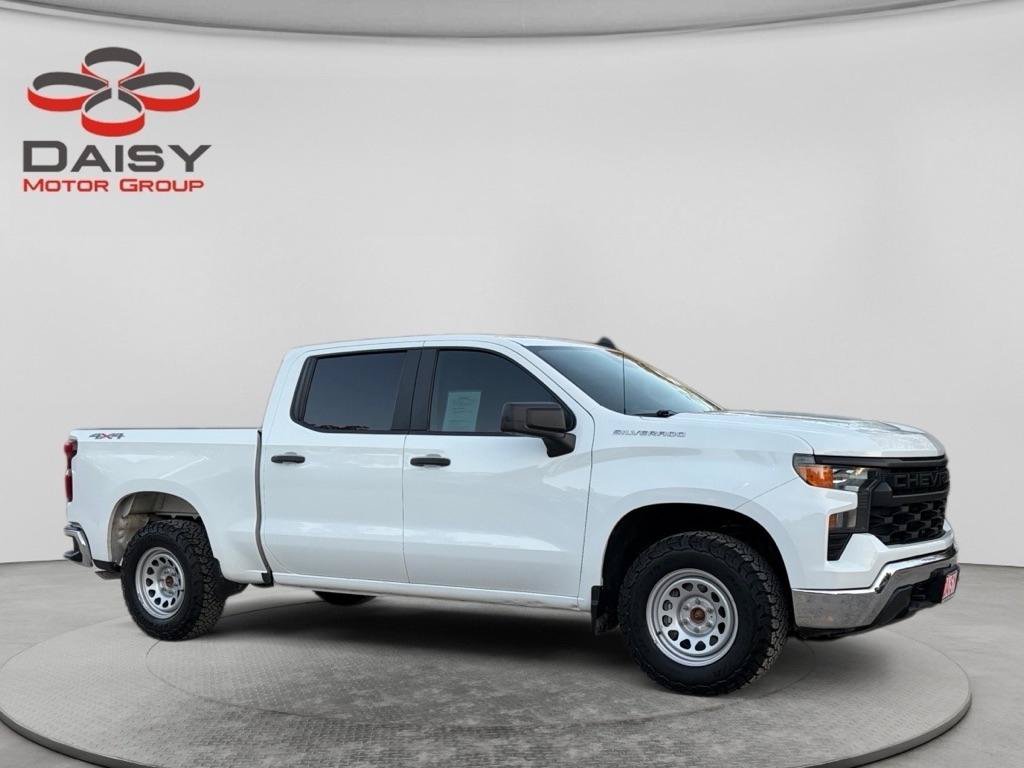 Used 2023 Chevrolet Silverado 1500 W/T w/ WT Value Package AWD/4WD image 3