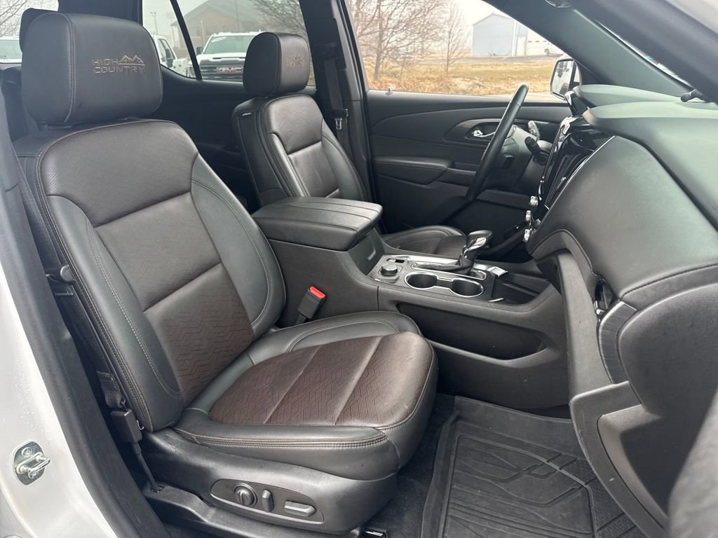 Used 2023 Chevrolet Traverse High Country w/ LPO, Floor Liner Package image 11