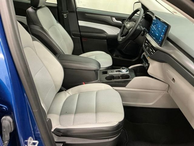 Used 2023 Ford Escape SE image 20