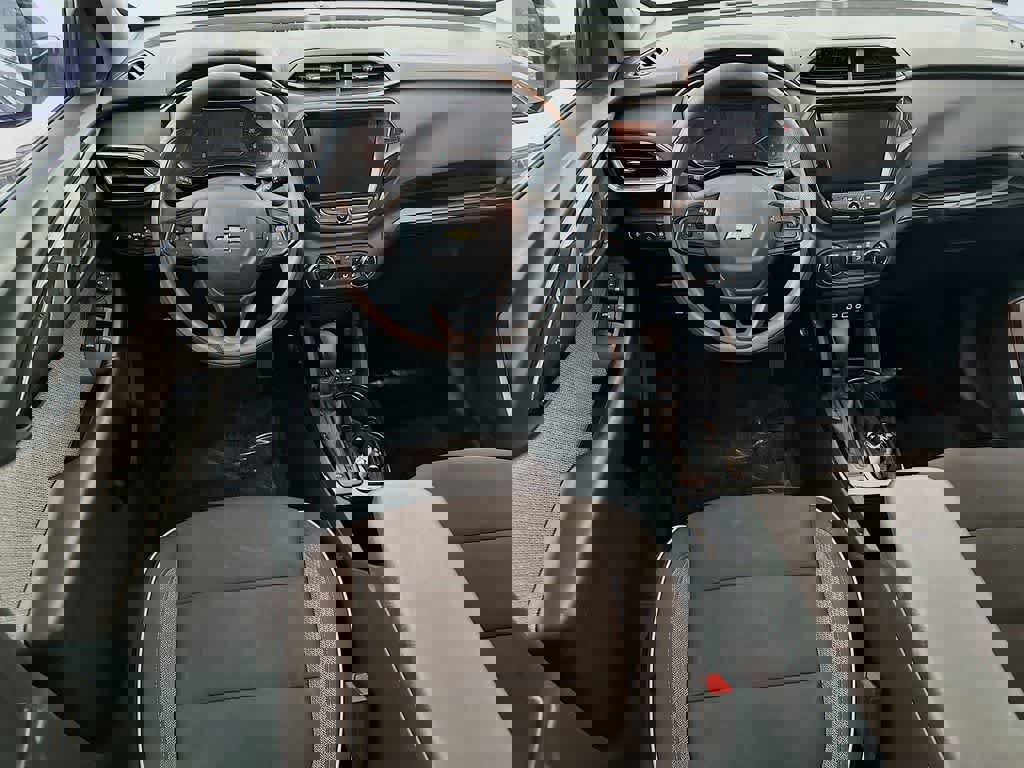 Used 2023 Chevrolet TrailBlazer LT w/ Convenience Package FWD image 10