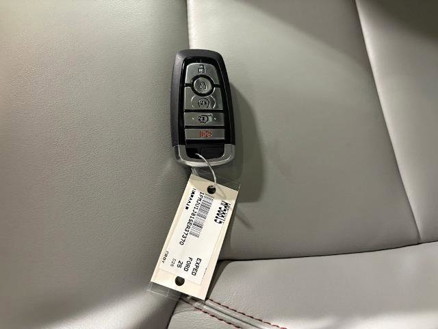 Certified 2025 Ford Expedition Active AWD/4WD image 8