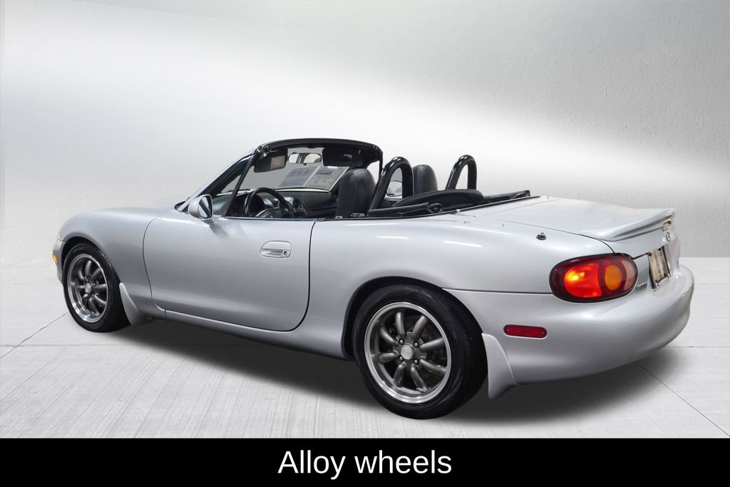 Used 2000 MAZDA MX-5 Miata image 9