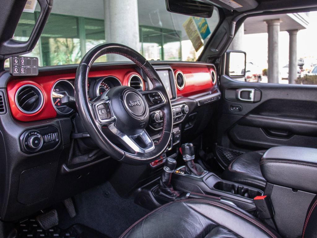Used 2018 Jeep Wrangler Unlimited Rubicon image 11