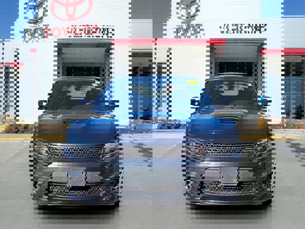 Used 2019 Dodge Charger GT image 2