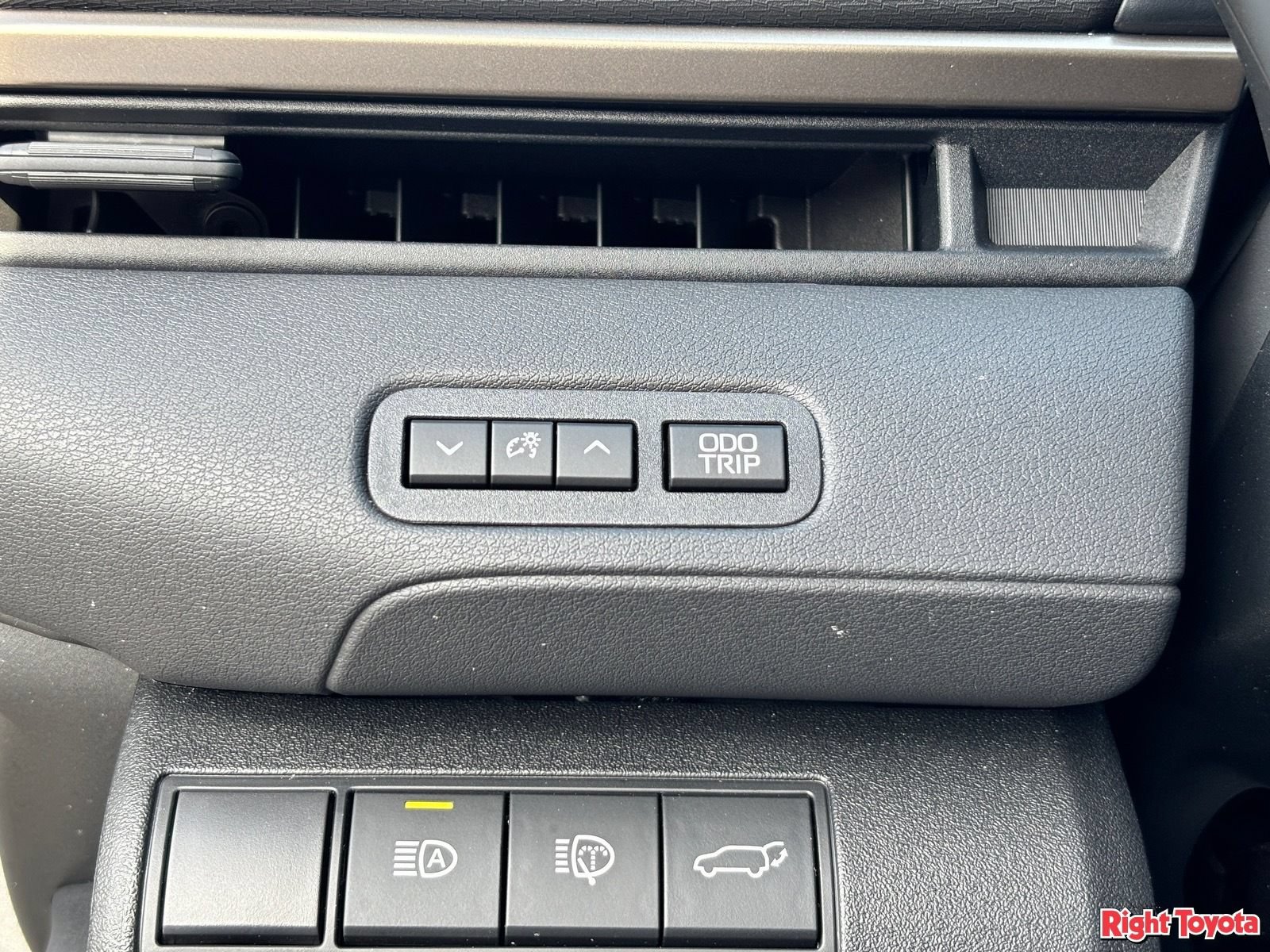 Certified 2026 Toyota bZ FWD image 30