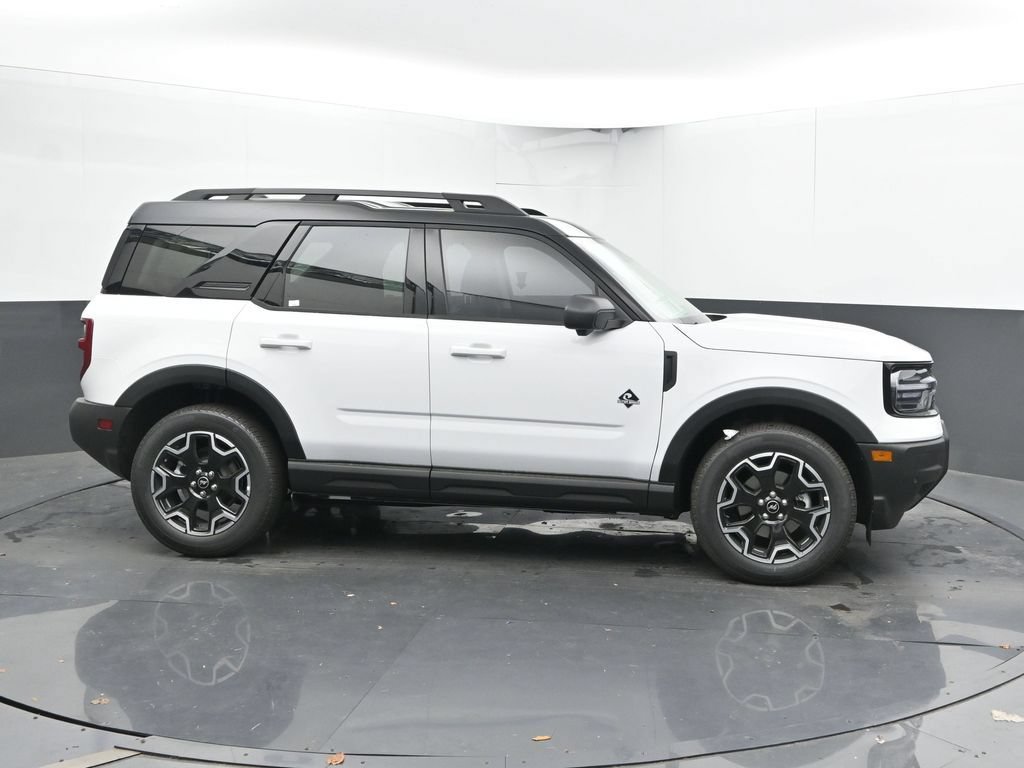 New 2025 Ford Bronco Sport Outer Banks w/ Outer Banks Tech Package+ AWD/4WD image 3