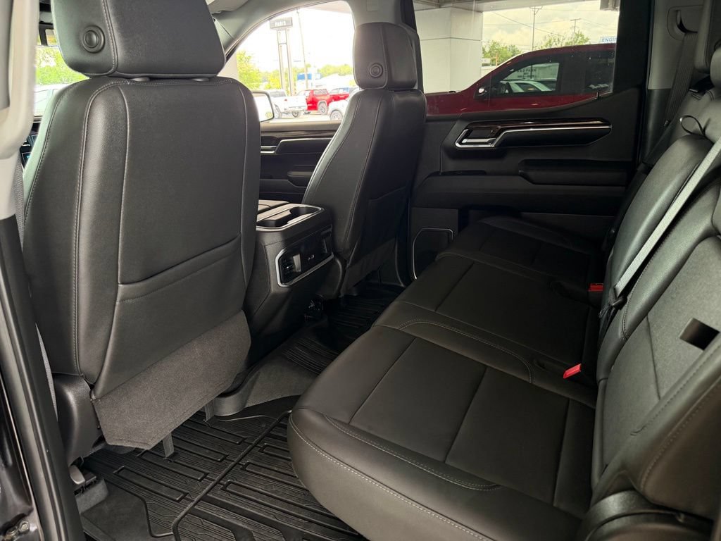 Used 2024 GMC Sierra 1500 Elevation w/ Elevation Premium Package AWD/4WD image 14