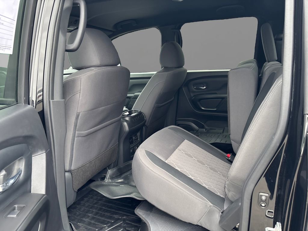Used 2024 Nissan Titan SV w/ SV Convenience Package image 10