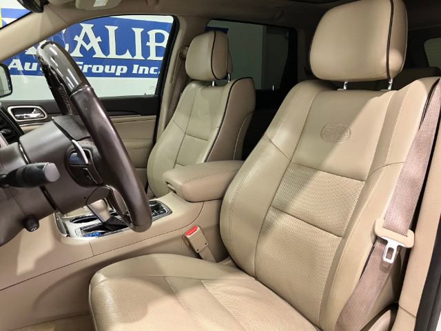 Used 2017 Jeep Grand Cherokee Overland w/ Jeep Active Safety Group image 21