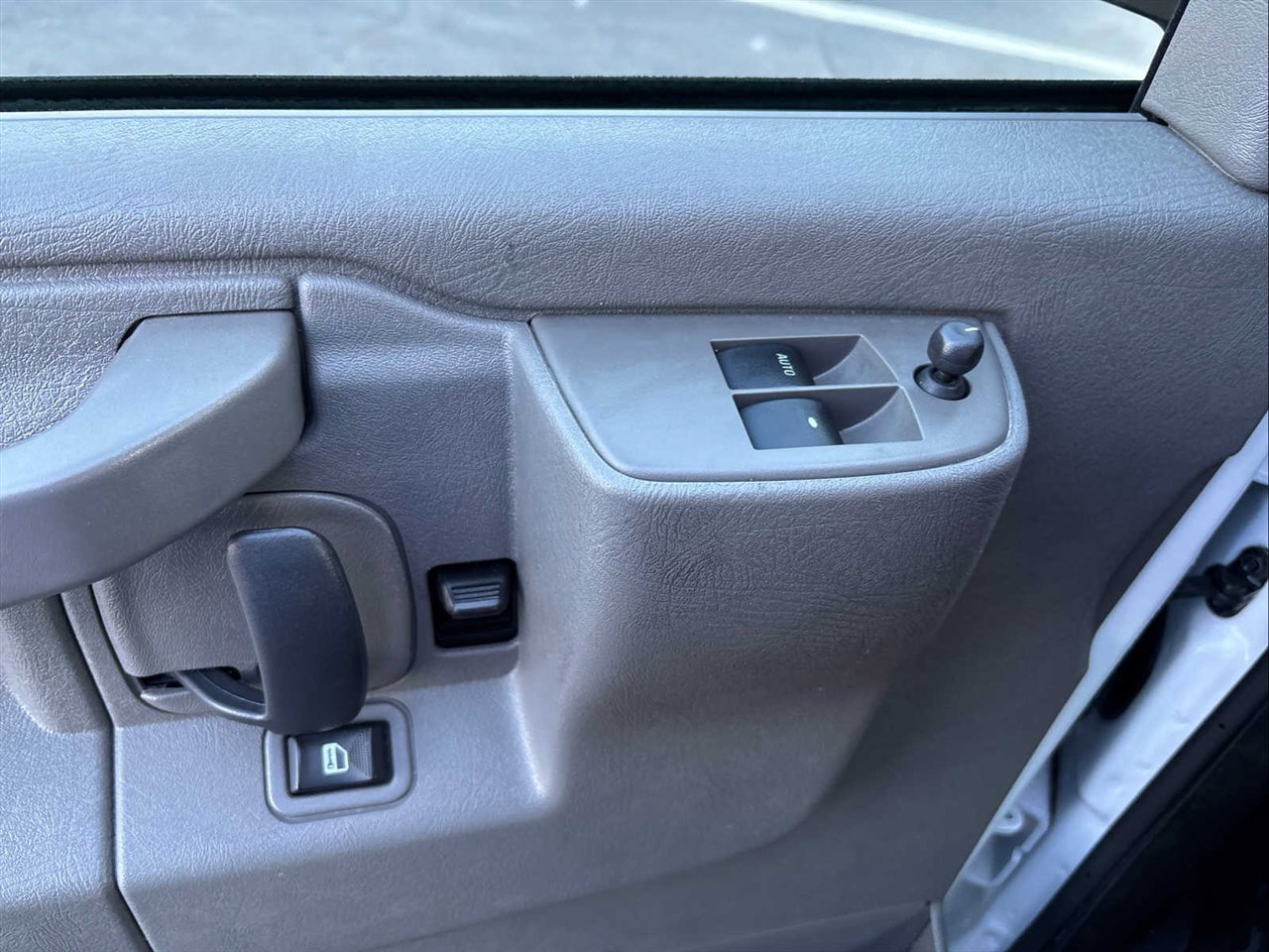 Used 2024 Chevrolet Express 2500 w/ Driver Convenience Package image 19