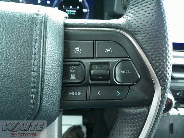 Used 2024 Toyota Tacoma Limited w/ Limited Package (LT) image 15