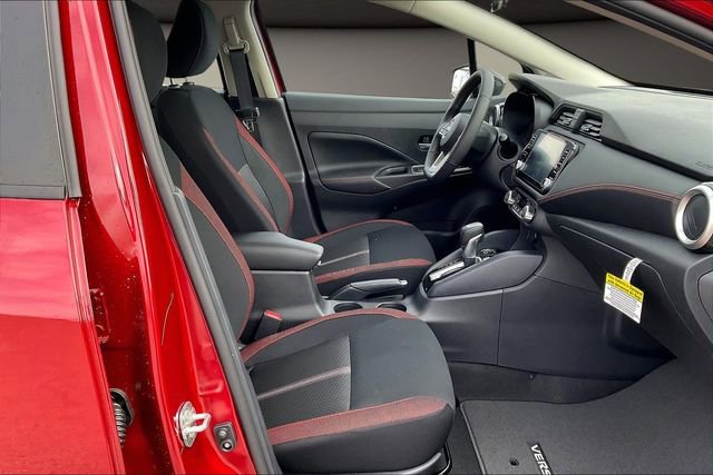 New 2025 Nissan Versa SR w/ Trunk Package image 10