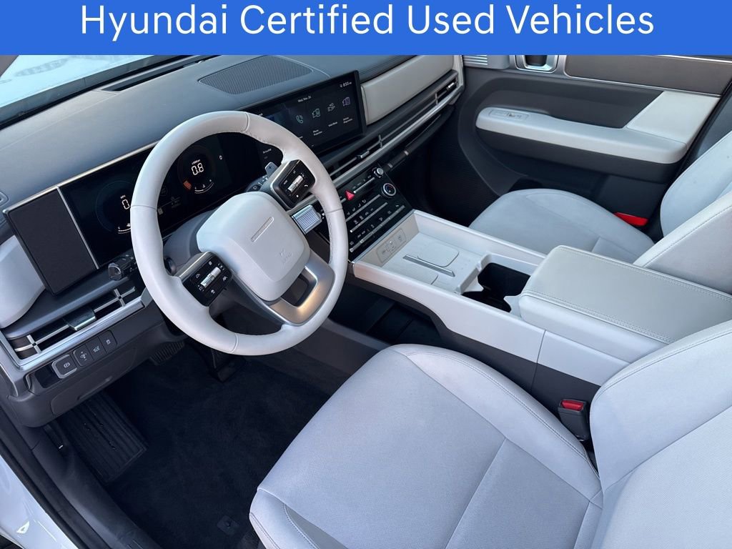 Used 2025 Hyundai Santa Fe SE image 14