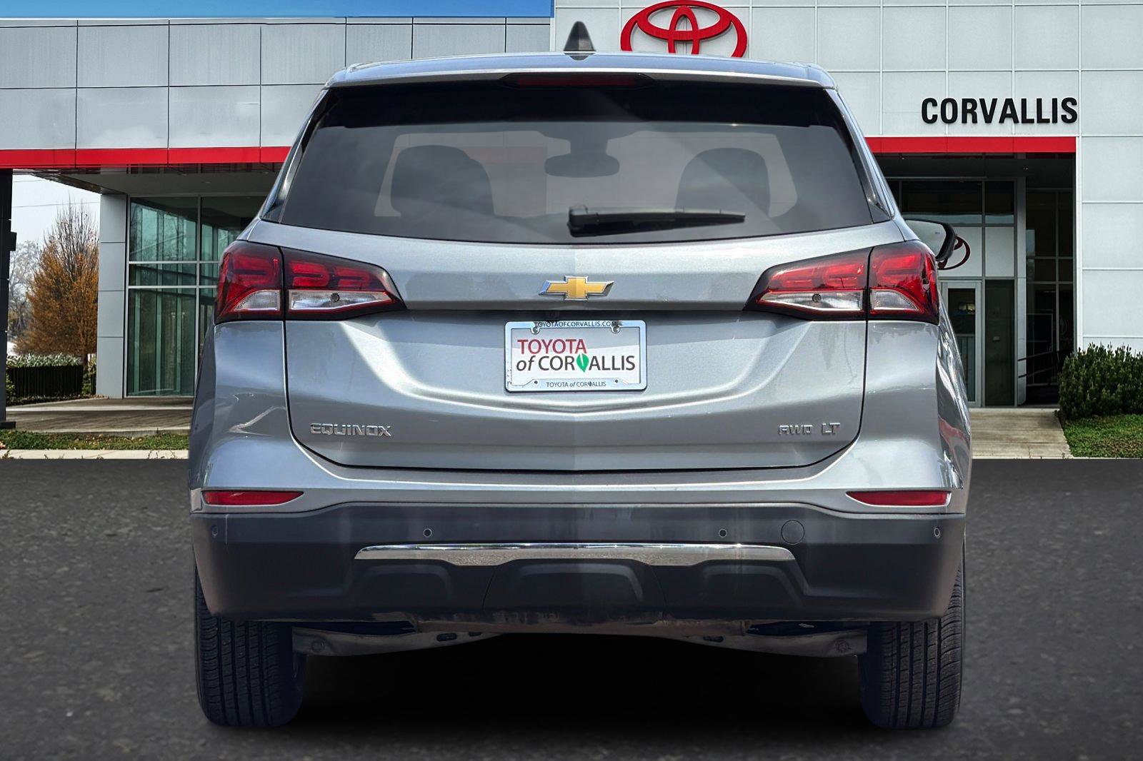 Used 2024 Chevrolet Equinox LT AWD/4WD image 5