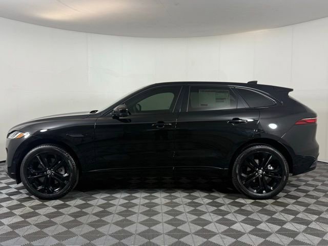 New 2026 Jaguar F-PACE R-Dynamic S image 3