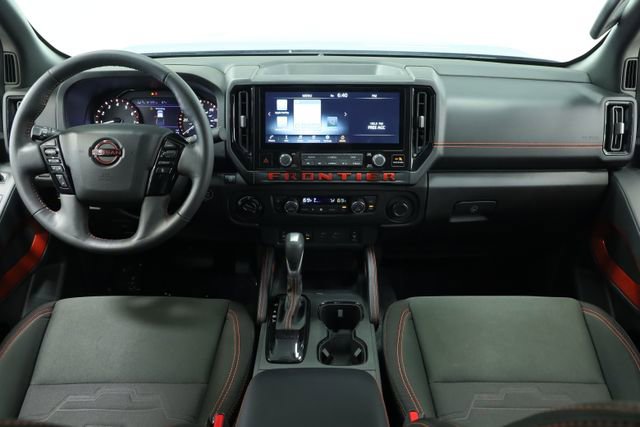 Used 2025 Nissan Frontier PRO-4X w/ Pro Convenience Package AWD/4WD image 12