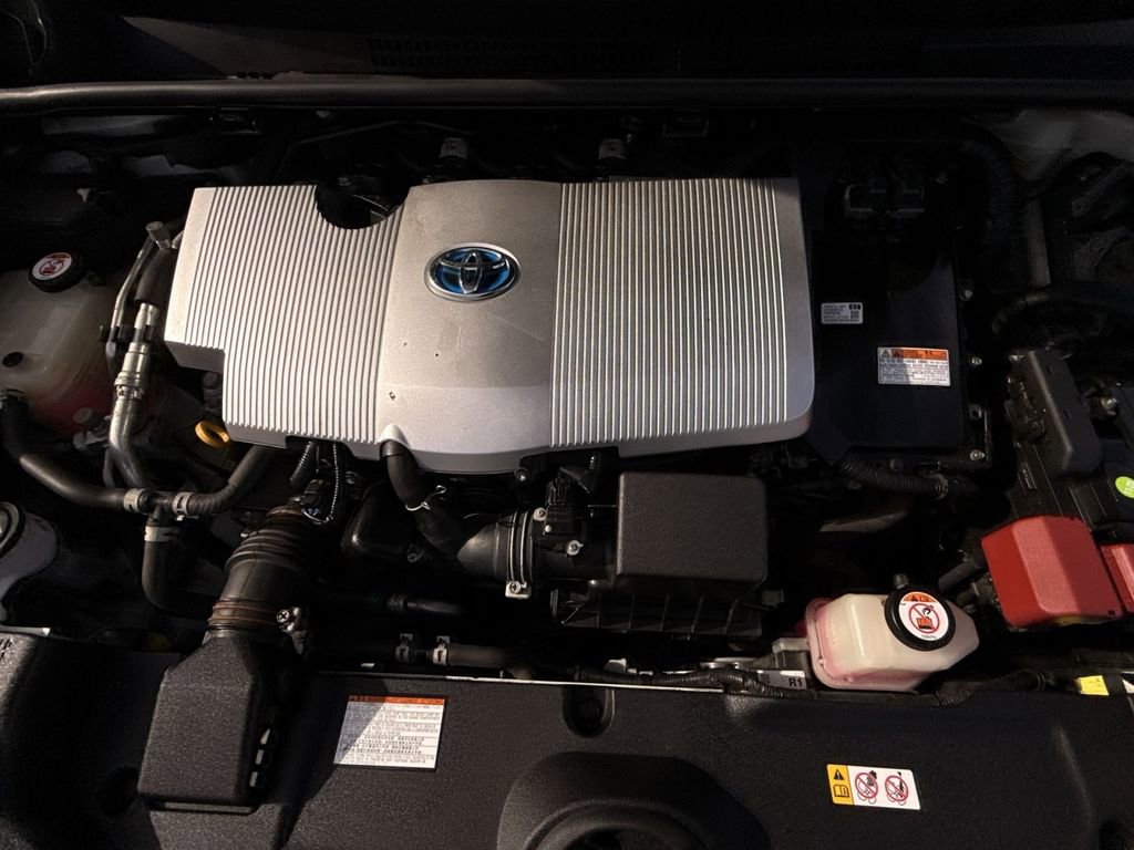 Used 2019 Toyota Prius XLE w/ Advanced Technology Package image 25