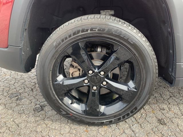 Used 2023 Jeep Grand Cherokee Altitude image 30