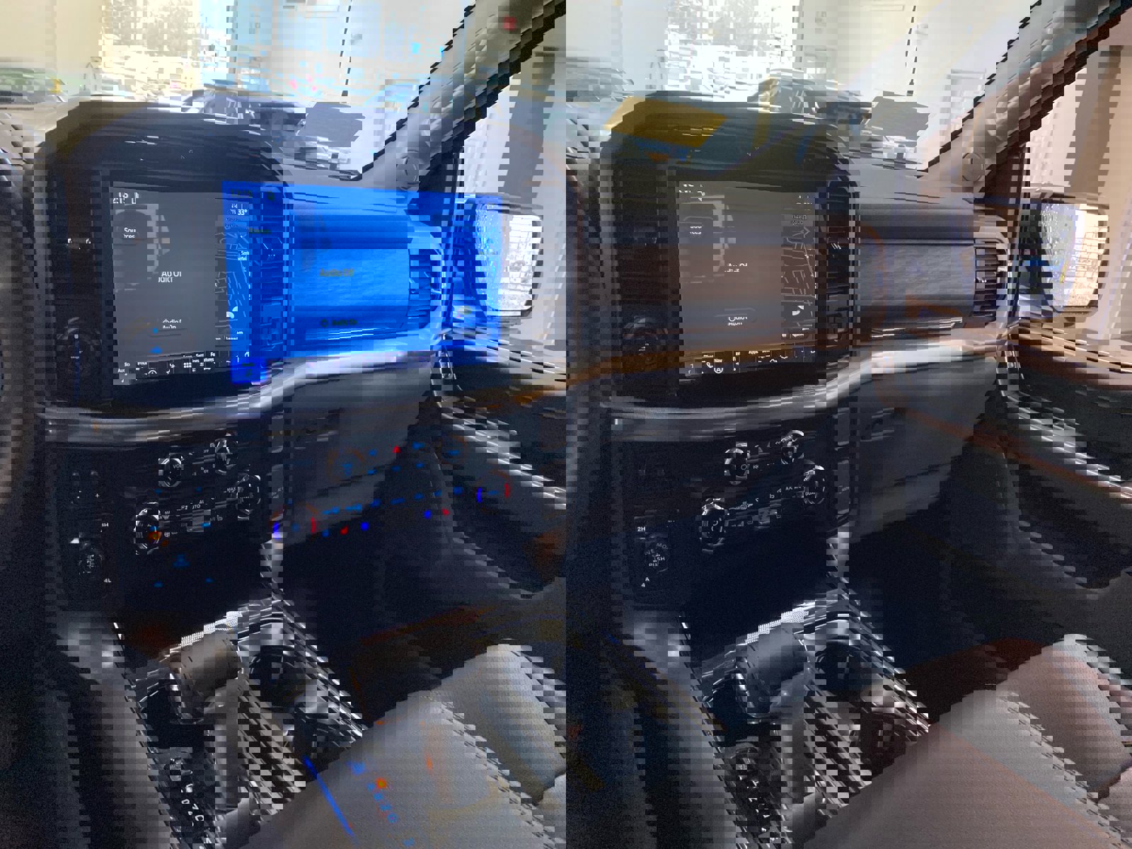 New 2026 Ford F150 Lariat w/ Equipment Group 501A Mid image 19