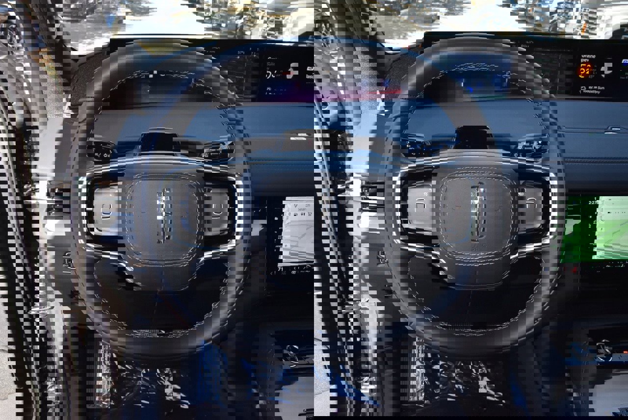 New 2025 Lincoln Navigator Reserve w/ Jet Appearance Package image 30