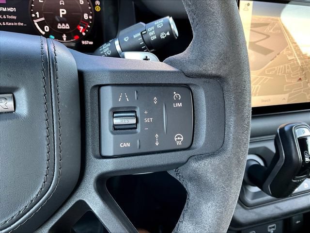 Used 2023 Land Rover Defender 110 V8 AWD/4WD image 14