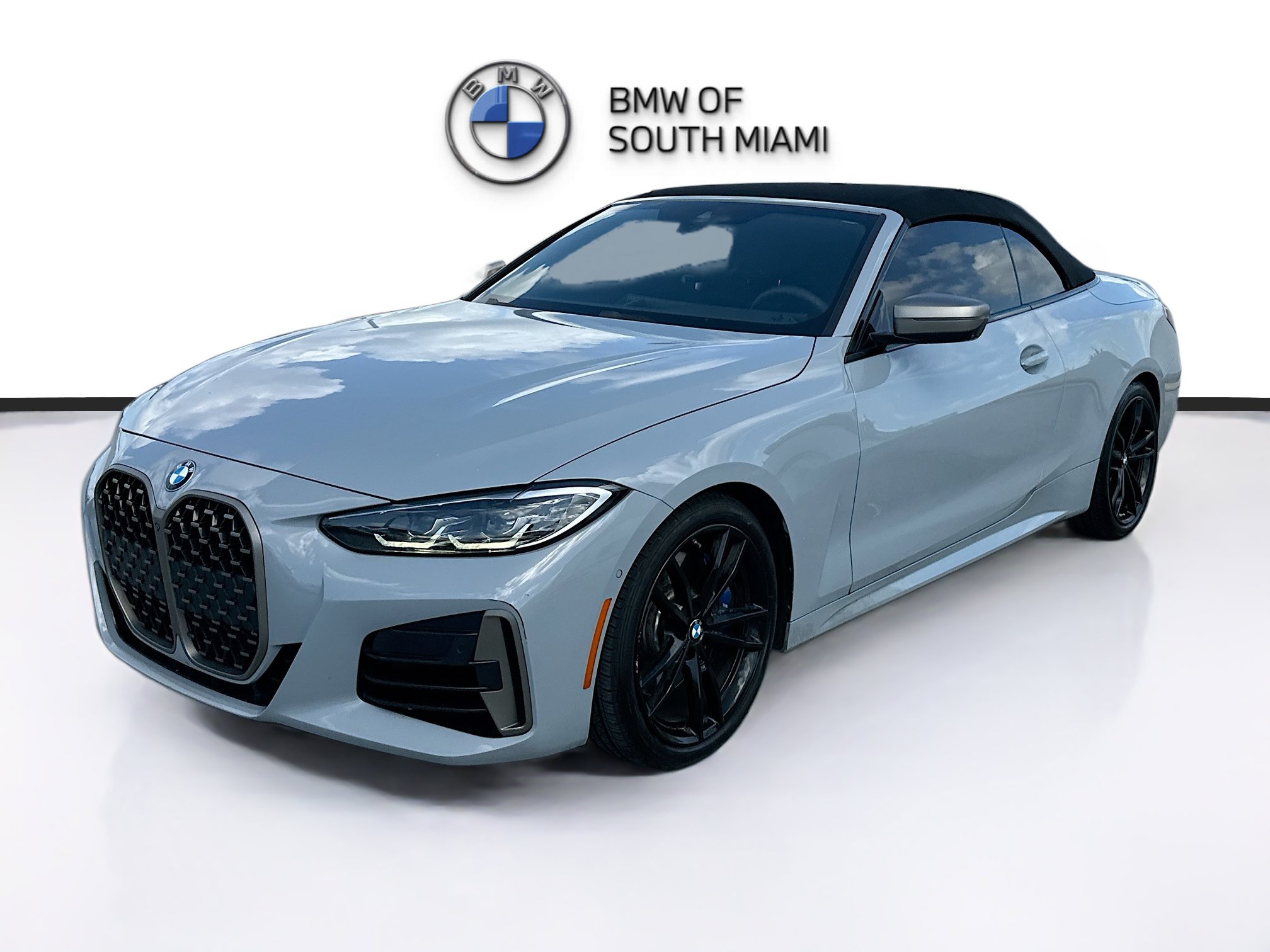 Certified 2024 BMW M440i Convertible w/ Parking Assistance Package RWD image 3