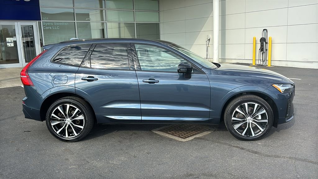 Certified 2025 Volvo XC60 B5 Plus AWD/4WD image 27