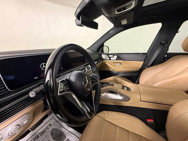 Used 2024 Mercedes-Benz GLS 580 4MATIC image 12