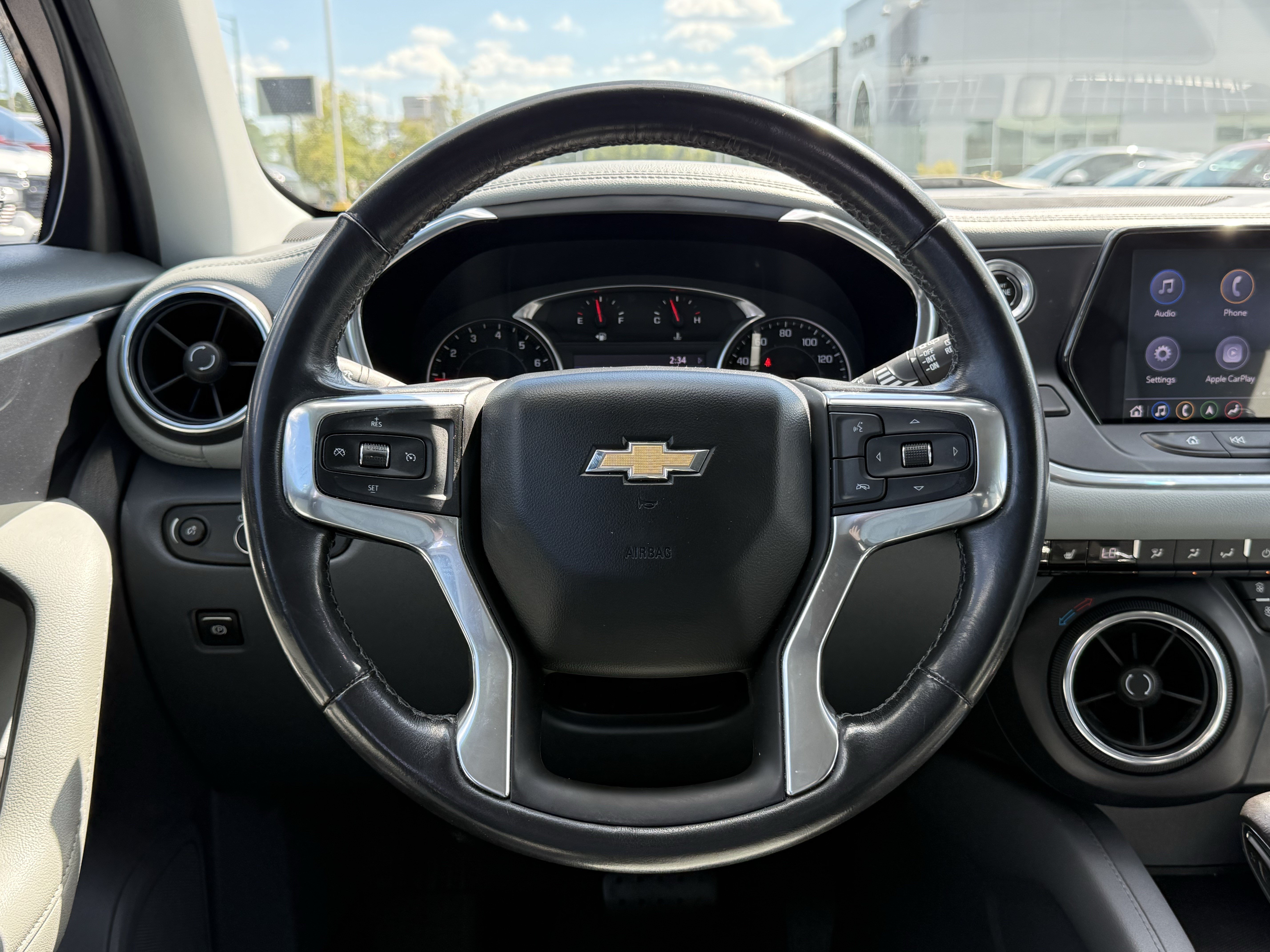 Used 2019 Chevrolet Blazer LT w/ Sound & Technology Package FWD image 6