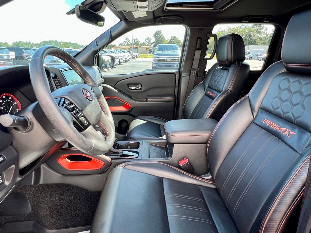 Used 2023 Nissan Frontier PRO-4X w/ Pro-4X Premium Package image 19