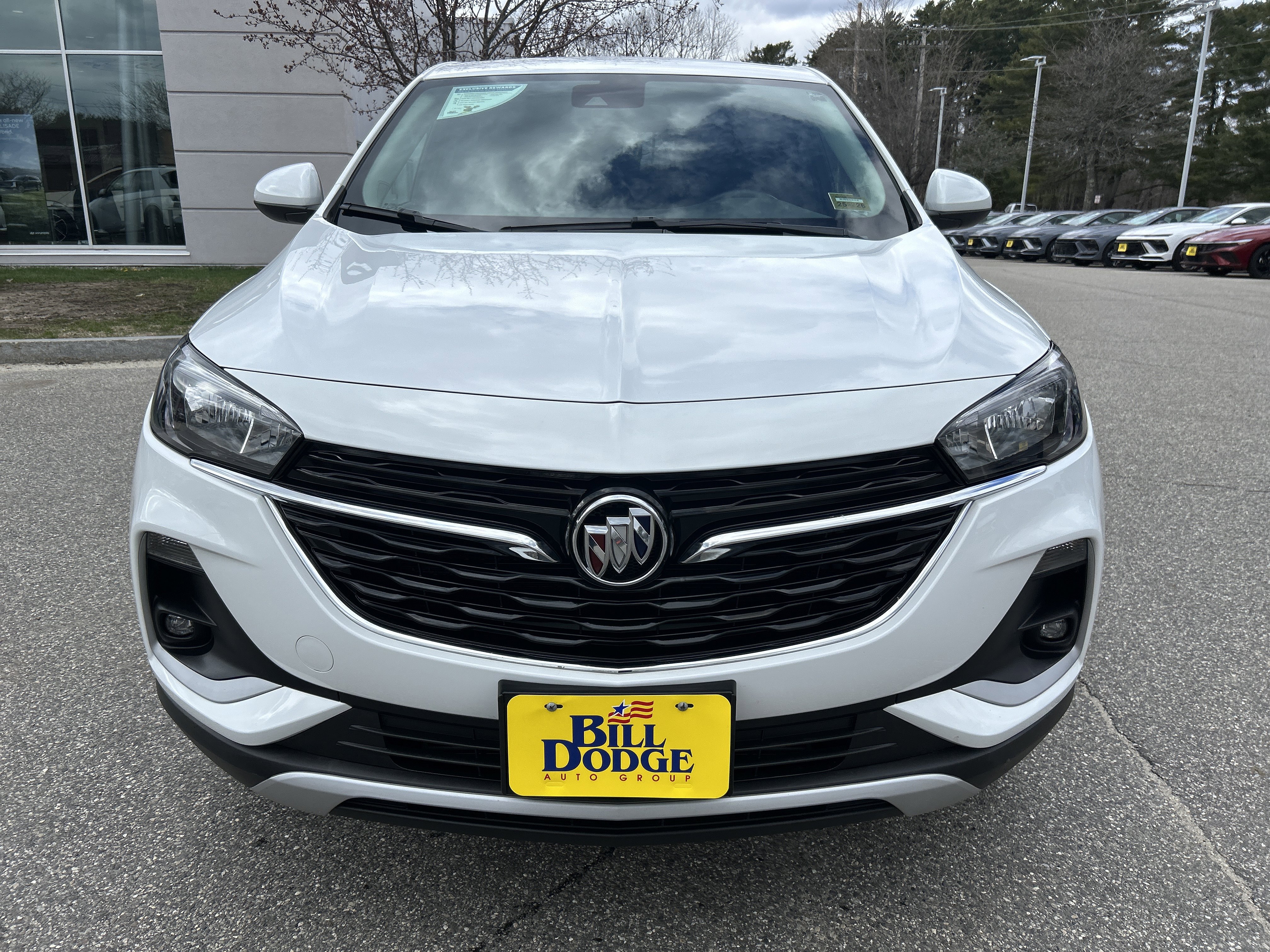 Used 2023 Buick Encore GX Preferred w/ Cold Weather Comfort Package AWD/4WD image 2