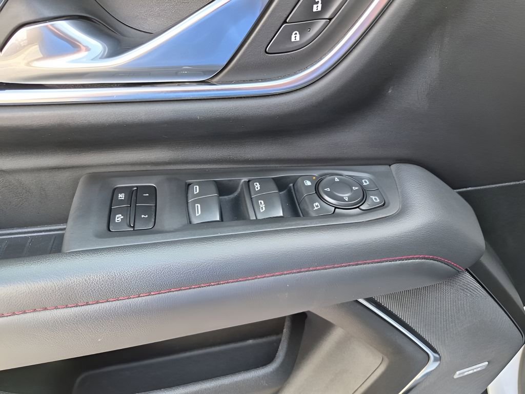 Used 2023 Chevrolet Suburban RST w/ Luxury Package image 28