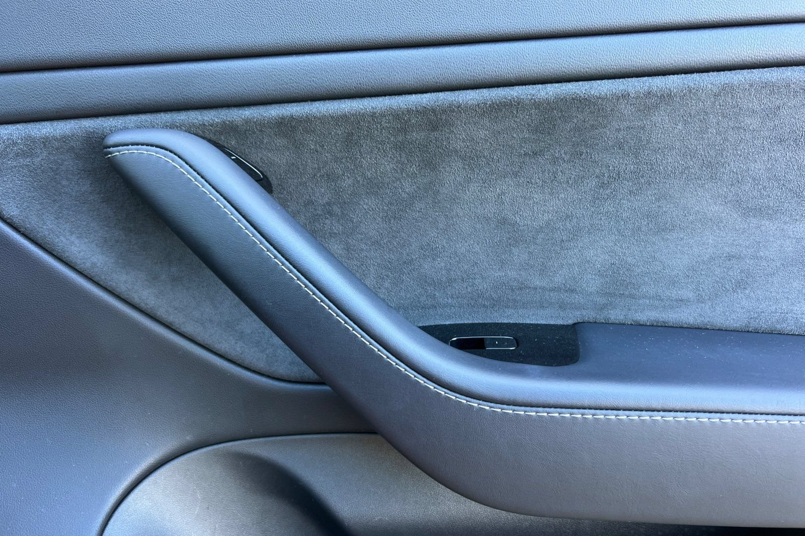 Used 2018 Tesla Model 3 Long Range RWD image 20