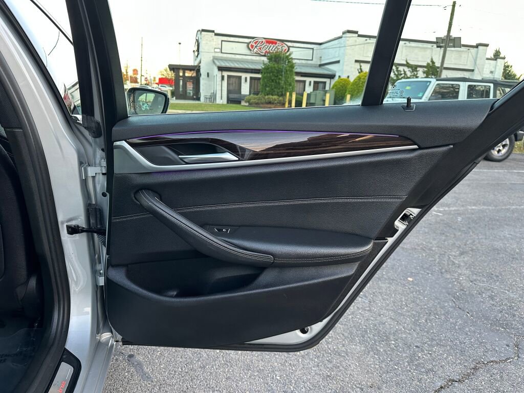 Used 2018 BMW 530i xDrive xDrive image 26