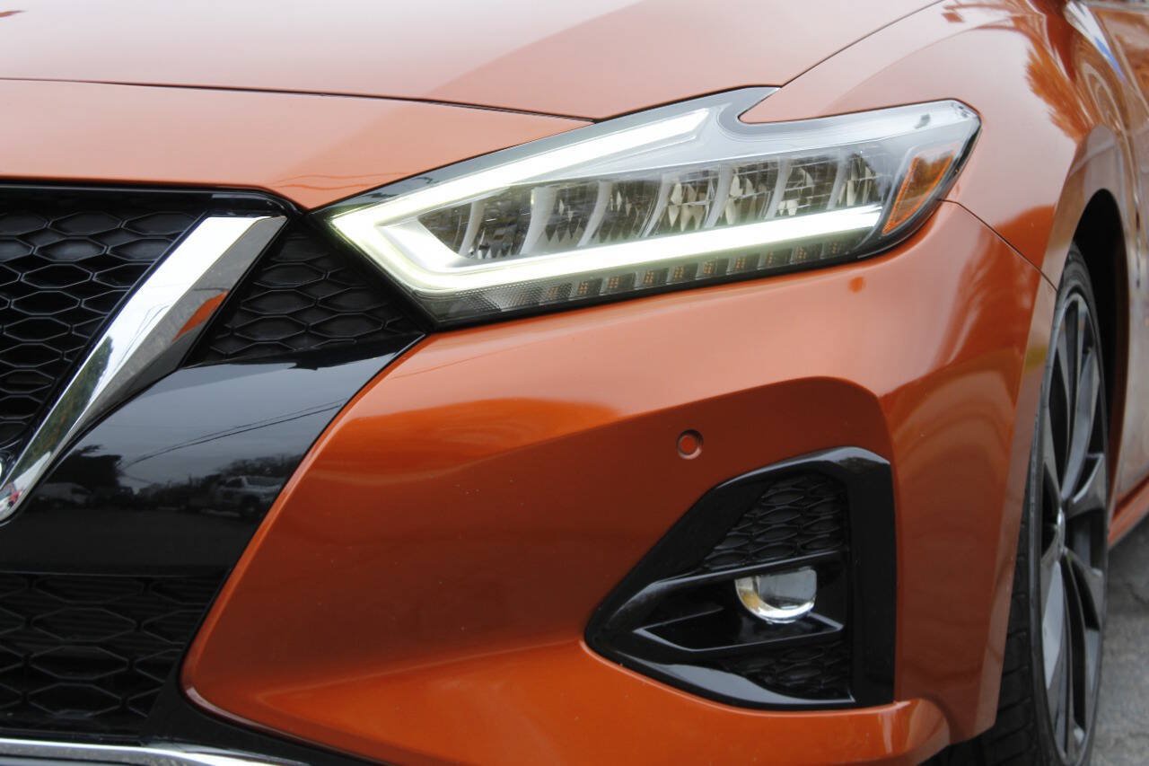 Used 2019 Nissan Maxima SR w/ Premium Package FWD image 16