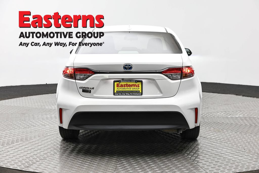 Used 2024 Toyota Corolla LE w/ LE Convenience Package FWD image 6