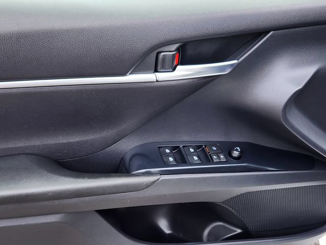Used 2018 Toyota Camry LE FWD image 10