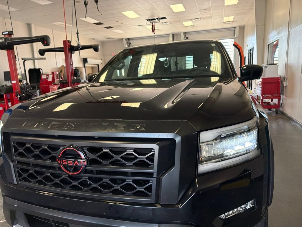 Used 2023 Nissan Frontier PRO-4X w/ Pro Convenience Package AWD/4WD image 5
