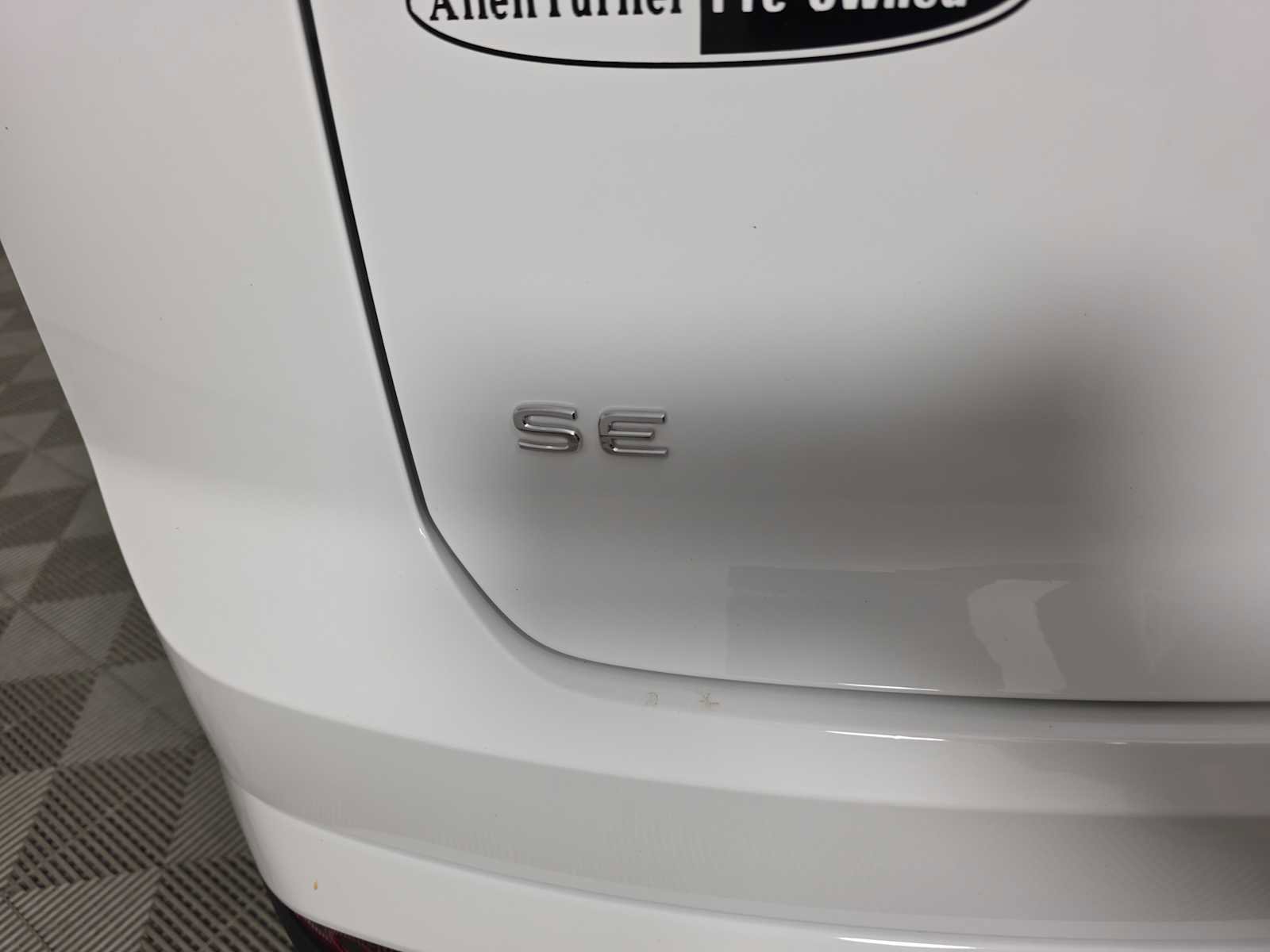 Used 2023 Volkswagen Atlas Cross Sport SE w/ Panoramic Sunroof Package image 10