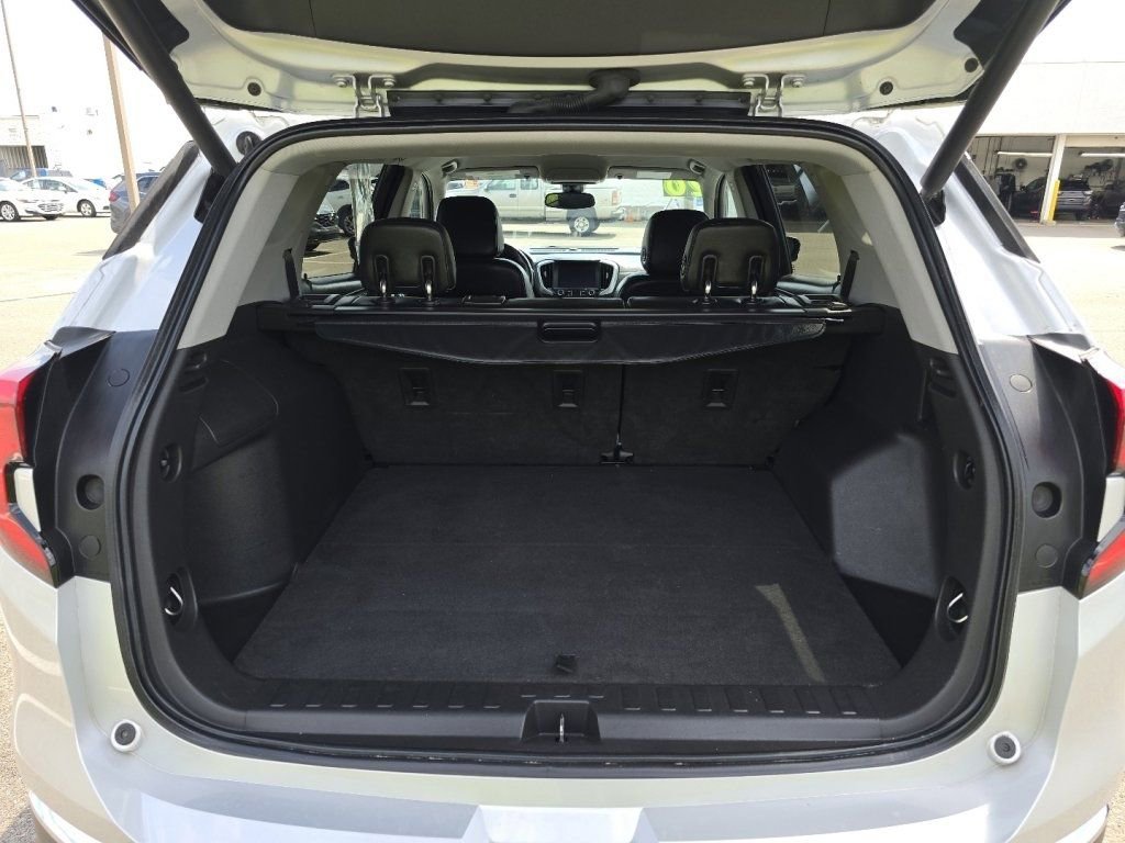 Used 2020 GMC Terrain SLT w/ Preferred Package AWD/4WD image 18