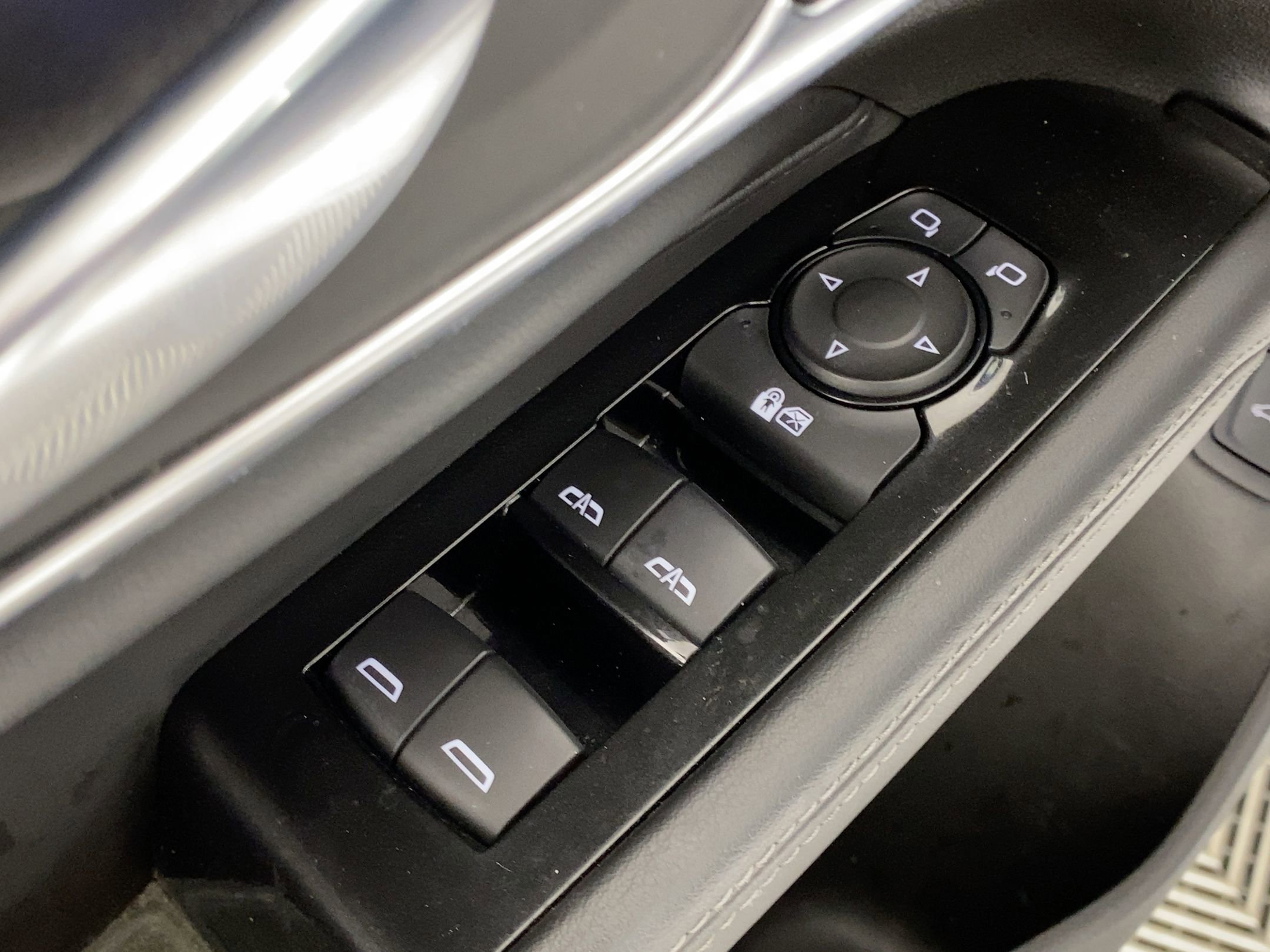 Used 2021 Cadillac CT4 Luxury w/ Cold Weather Package image 12