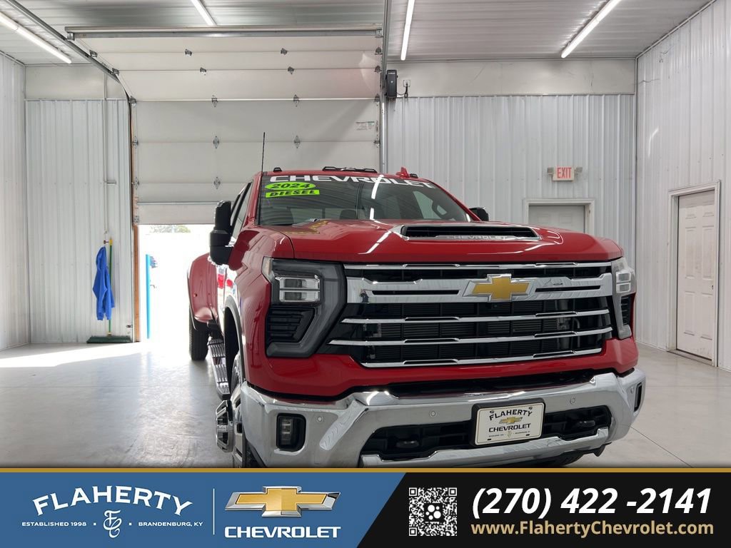 Used 2024 Chevrolet Silverado 3500 LTZ w/ LTZ Plus Package image 1