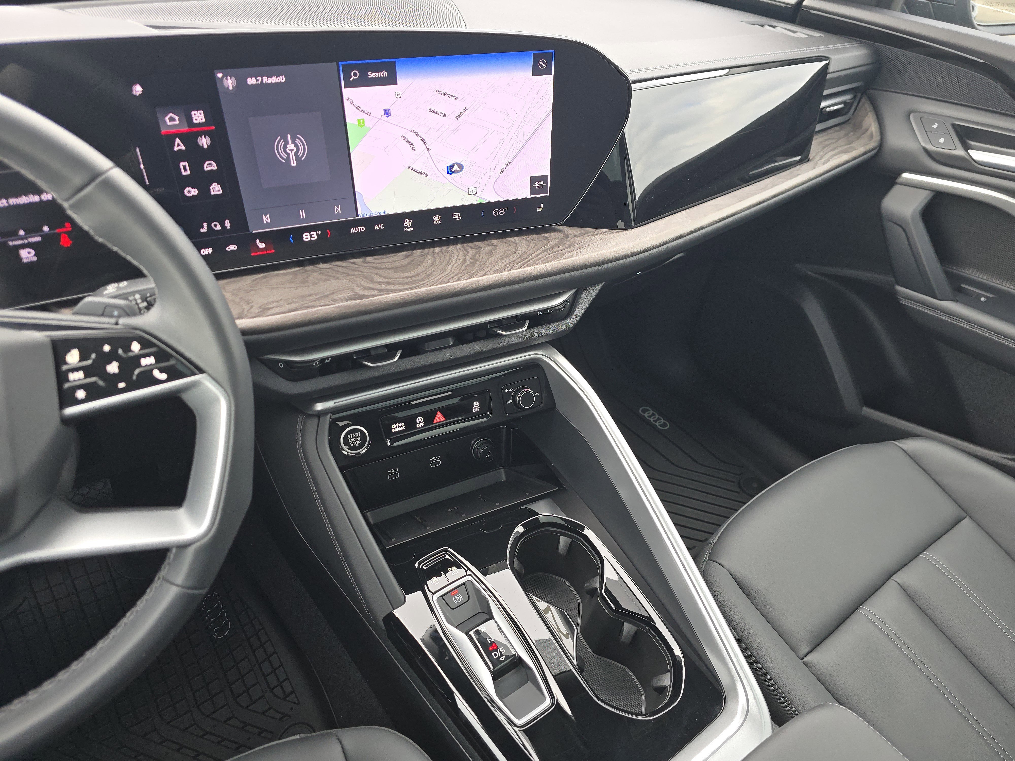 Certified 2025 Audi Q5 Premium w/ Convenience Package AWD/4WD image 14