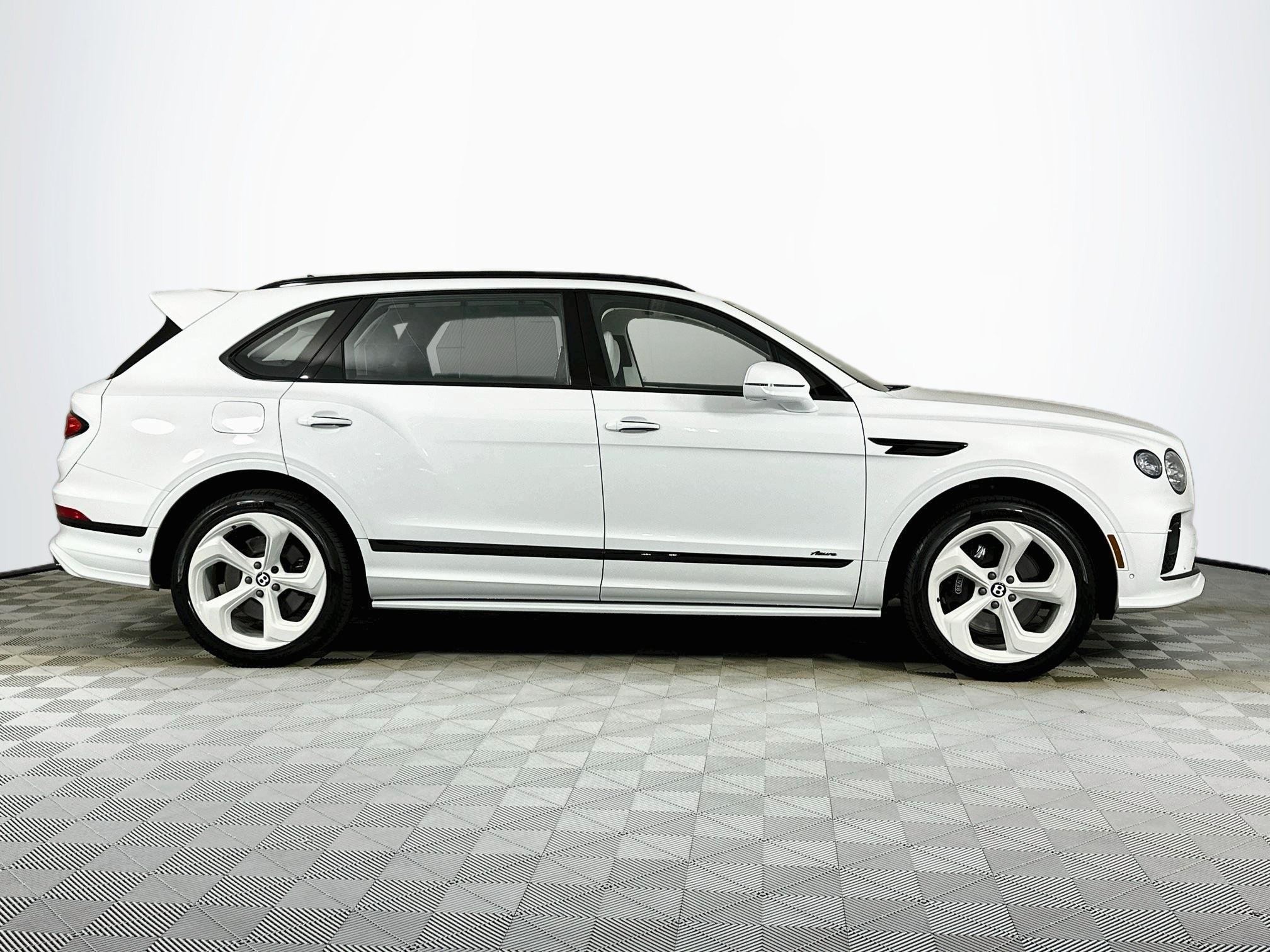 Certified 2023 Bentley Bentayga Extended Wheelbase AWD/4WD image 5