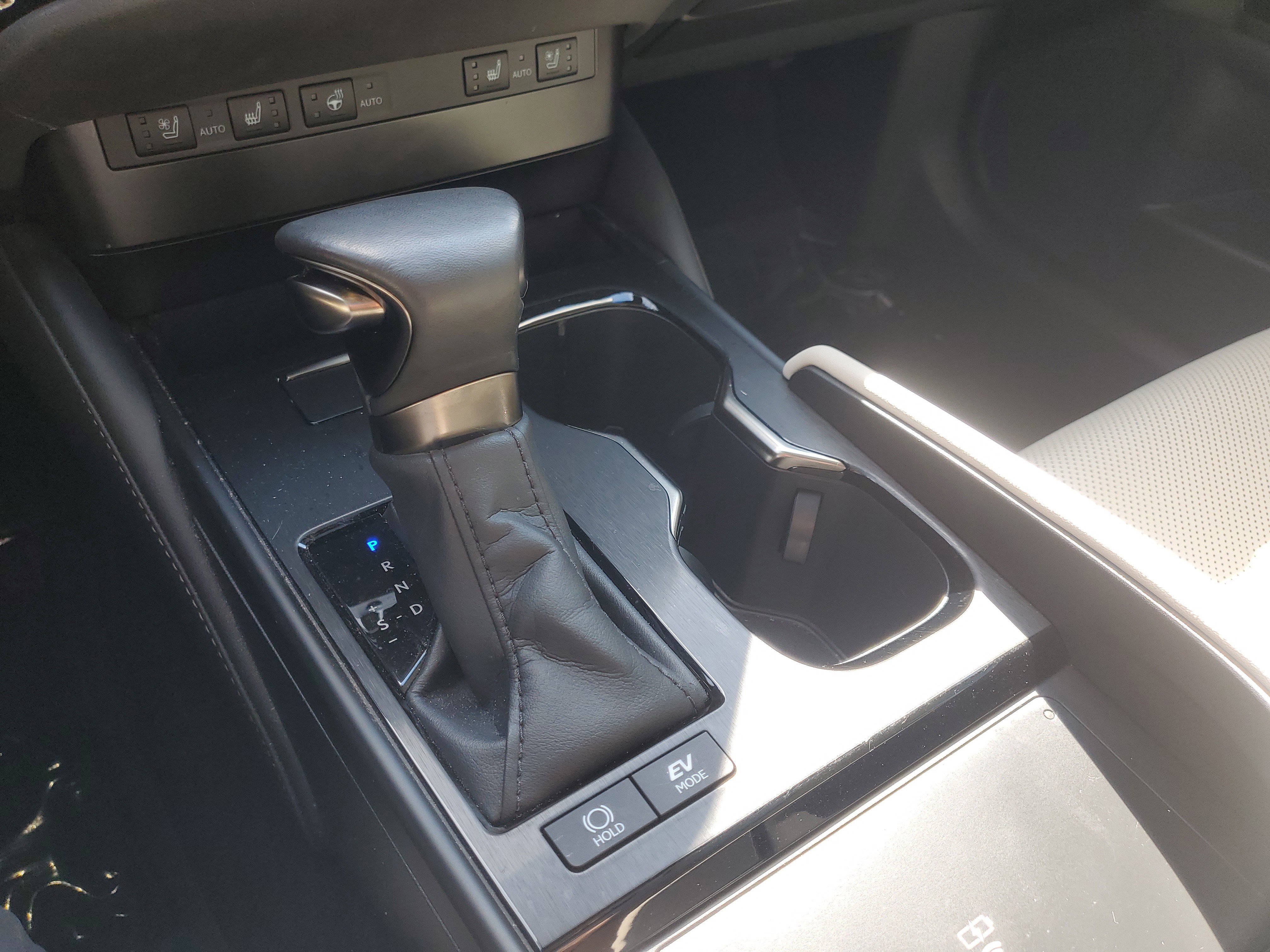 Used 2023 Lexus ES 300h w/ Premium Package image 32