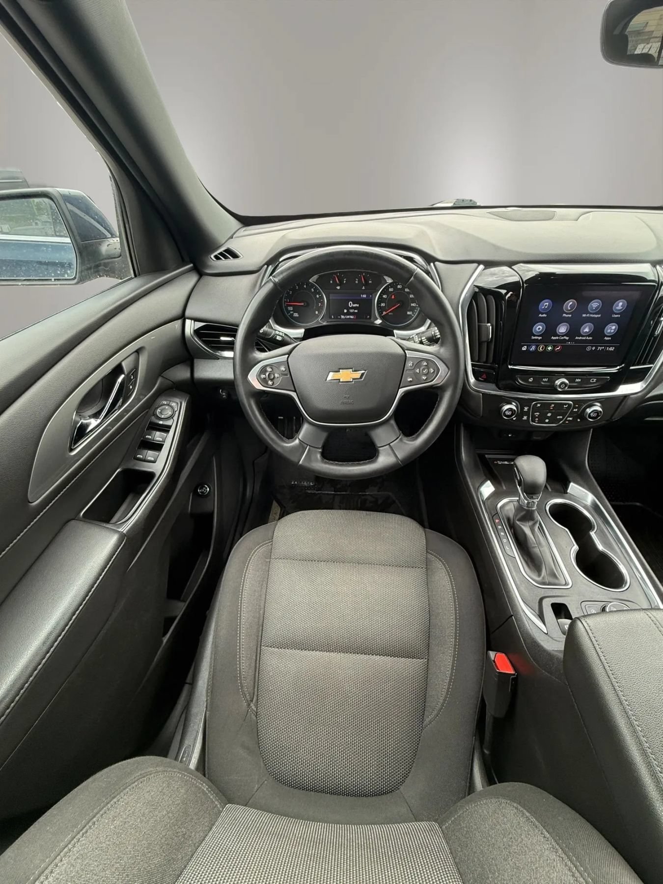 Used 2023 Chevrolet Traverse LT w/ Rear Camera Mirror Package AWD/4WD image 28