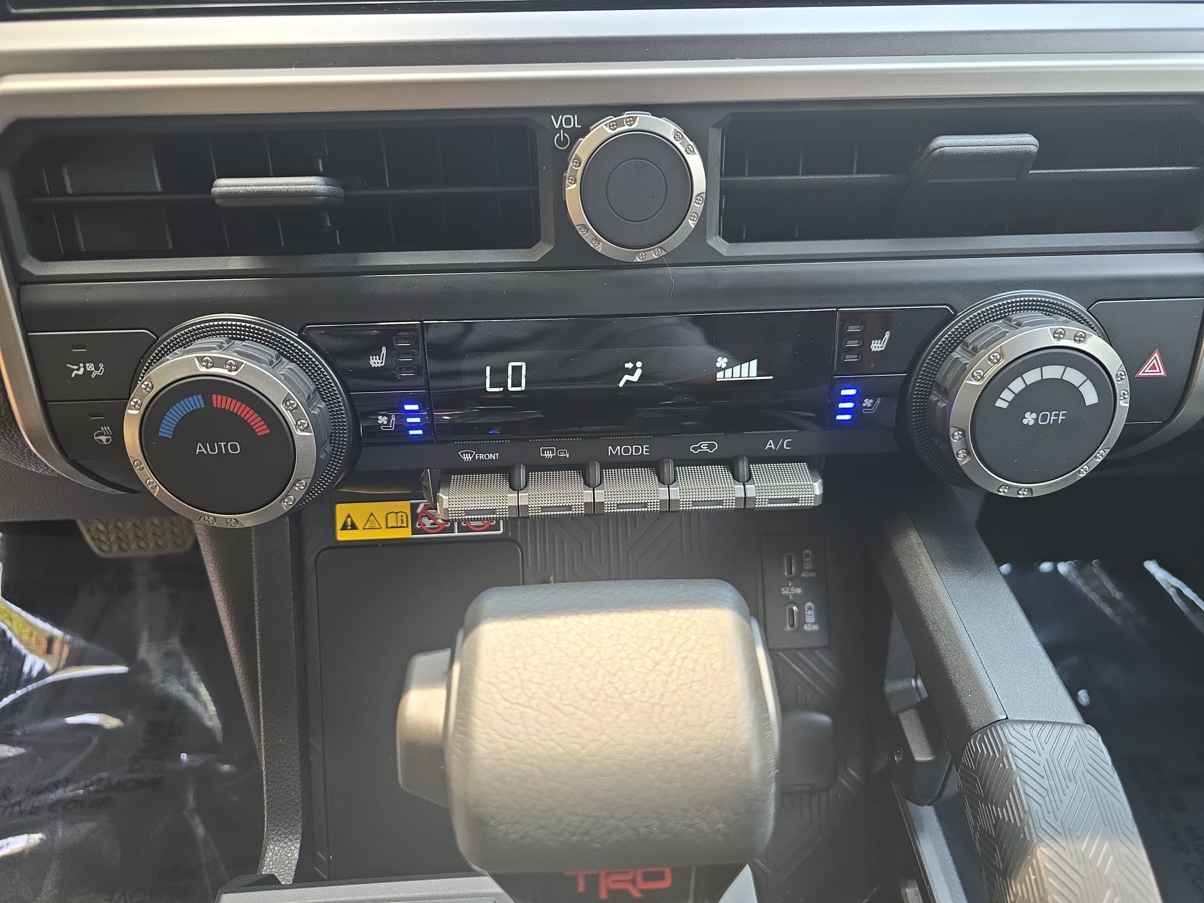 Used 2025 Toyota 4Runner TRD Off-Road Premium w/ Tow Technology Package AWD/4WD image 25