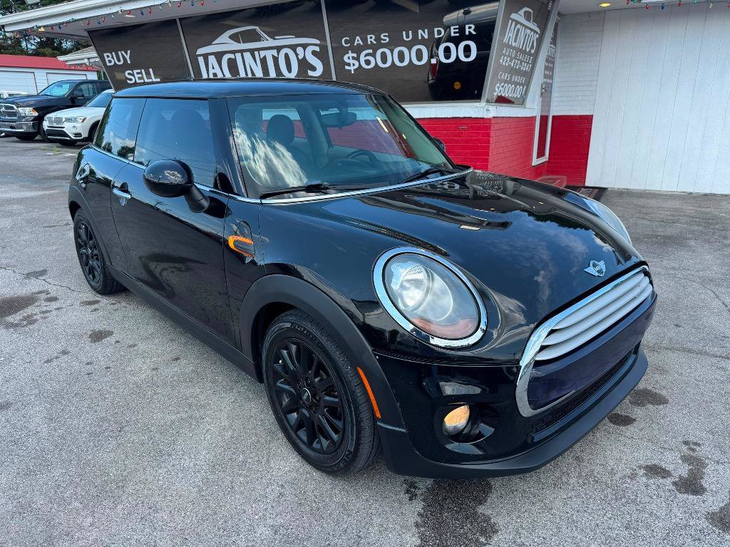 Used 2014 MINI Cooper 2-Door Hardtop FWD image 1