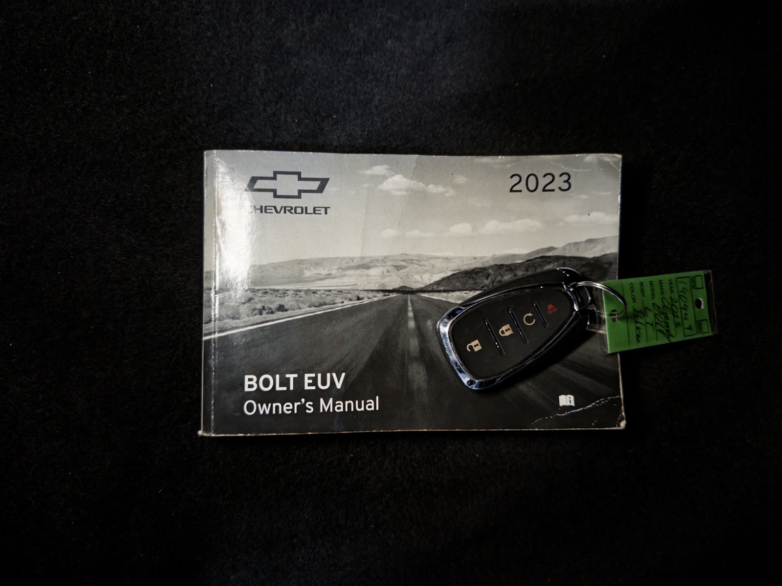 Used 2023 Chevrolet Bolt EUV LT FWD image 22
