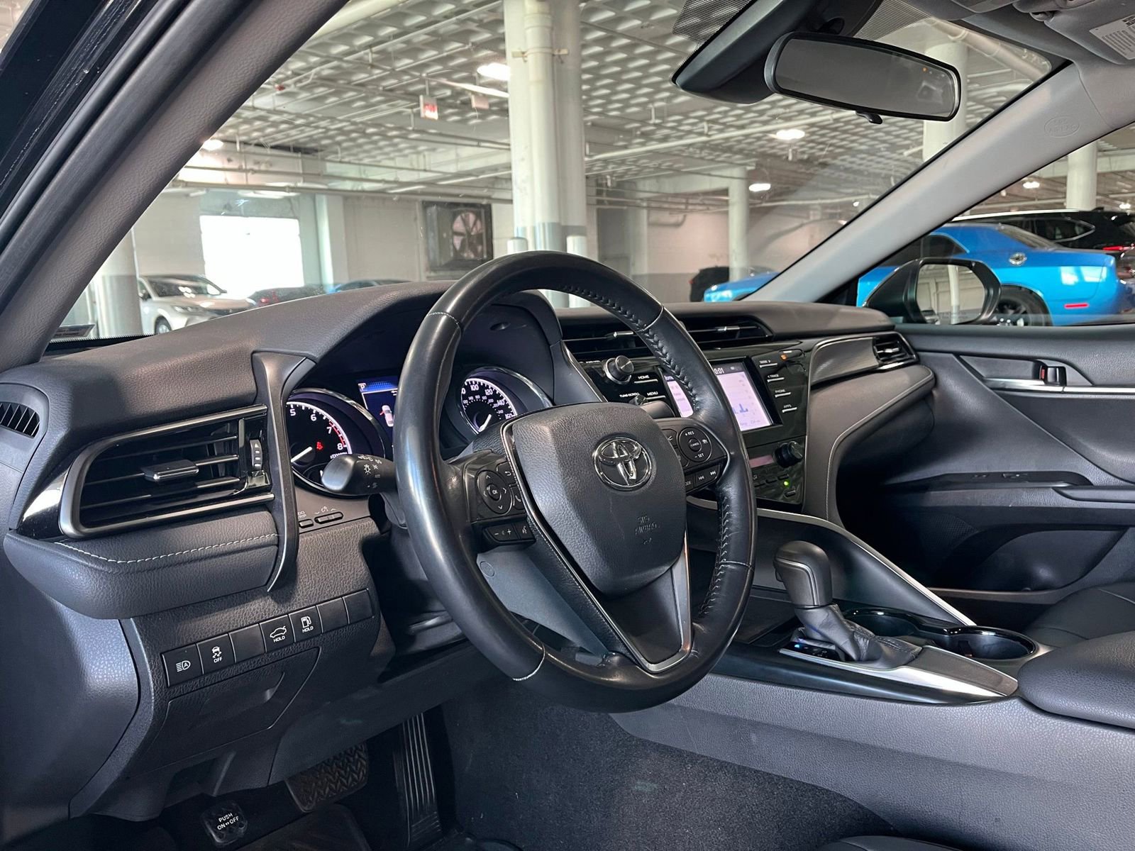 Used 2019 Toyota Camry SE FWD image 15